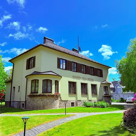 Ancora Pensionat 3*